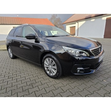 Peugeot 308  Kombi 2018,  1.2 benzyna - Na sprzedaż za 29 900 zł - Kutno - zdjęcie 3