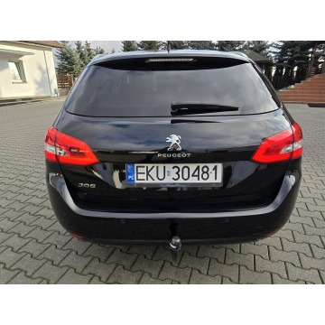 Peugeot 308  Kombi 2018,  1.2 benzyna - Na sprzedaż za 29 900 zł - Kutno - zdjęcie 11