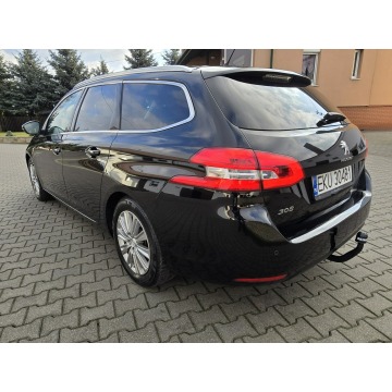 Peugeot 308  Kombi 2018,  1.2 benzyna - Na sprzedaż za 29 900 zł - Kutno - zdjęcie 12