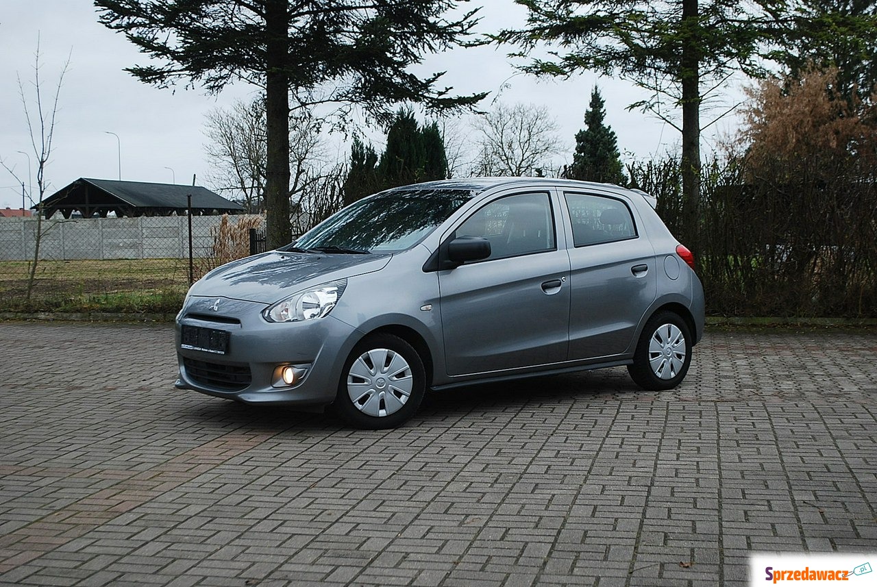 Mitsubishi Space Star 2015
