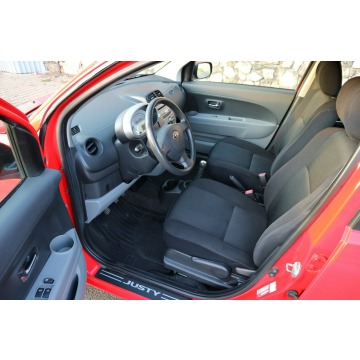 Subaru Justy  Hatchback 2010,  1.0 benzyna - Na sprzedaż za 10 900 zł - Bytom - zdjęcie 7