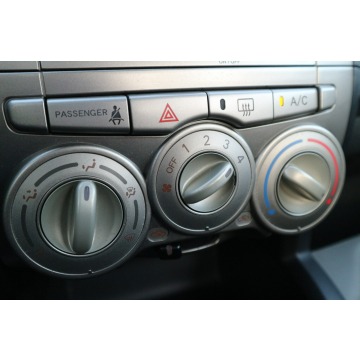 Subaru Justy  Hatchback 2010,  1.0 benzyna - Na sprzedaż za 10 900 zł - Bytom - zdjęcie 12