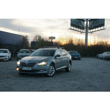 Skoda Superb 2017,  2.0 diesel - Na sprzedaż za 45 500 zł - Poznań - zdjęcie 2