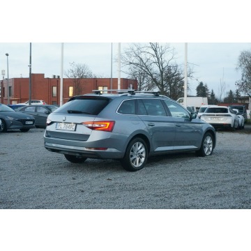 Skoda Superb 2017,  2.0 diesel - Na sprzedaż za 45 500 zł - Poznań - zdjęcie 7