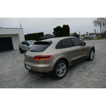 Porsche Macan  SUV 2017,  3.0 benzyna, automat - Na sprzedaż za 89 900 zł - Grójec - zdjęcie 3