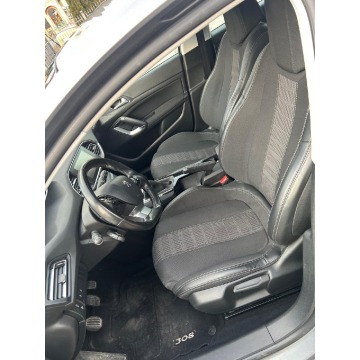 Peugeot 308  Hatchback 2015,  1.6 diesel - Na sprzedaż za 34 000 zł - Rzeszów - zdjęcie 4
