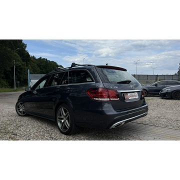 Mercedes - Benz E-klasa 2015,  3.5 benzyna, automat - Na sprzedaż za 73 900 zł - Gdańsk - zdjęcie 4