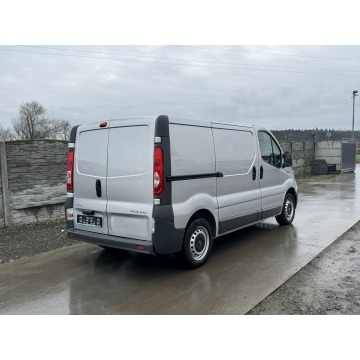 Opel Vivaro 2012,  2.0 diesel - Na sprzedaż za 19 900 zł - Karolinki - zdjęcie 4