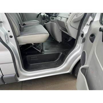 Opel Vivaro 2012,  2.0 diesel - Na sprzedaż za 19 900 zł - Karolinki - zdjęcie 9