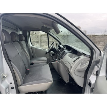Opel Vivaro 2012,  2.0 diesel - Na sprzedaż za 19 900 zł - Karolinki - zdjęcie 11