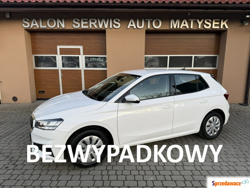 Skoda Fabia  Hatchback 2022,  1.0 benzyna - Na sprzedaż za 49 900 zł - Orzech