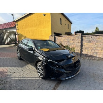 Mercedes - Benz A-klasa  Hatchback 2017,  1.5 diesel - Na sprzedaż za 20 000 zł - Margonin - zdjęcie 2