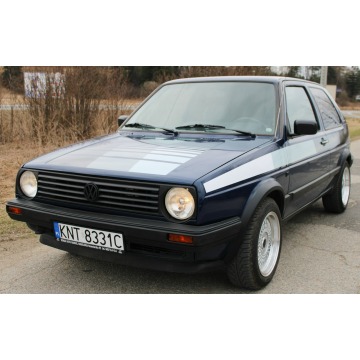 Volkswagen Golf - 1,3 MPi