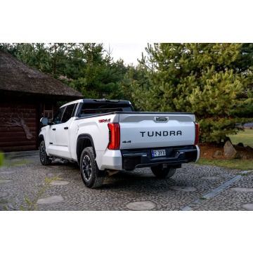 Toyota Tundra 2023,  3.4 benzyna, automat - Na sprzedaż za 269 777 zł - Ropczyce - zdjęcie 11