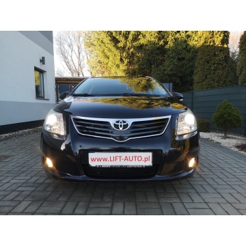Toyota Avensis 2010,  2.0 diesel - Na sprzedaż za 22 900 zł - Strzegom - zdjęcie 2