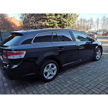 Toyota Avensis 2010,  2.0 diesel - Na sprzedaż za 22 900 zł - Strzegom - zdjęcie 5