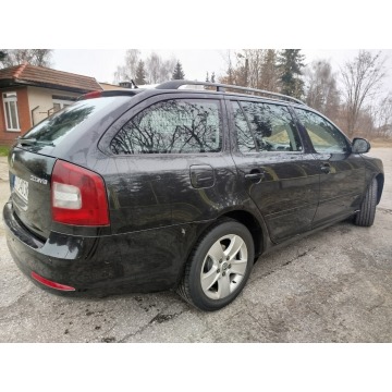 Skoda Octavia 2009,  1.9 diesel - Na sprzedaż za 12 500 zł - Toruń - zdjęcie 2