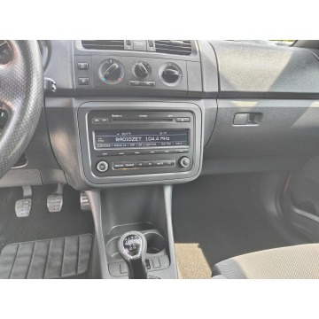 Skoda Fabia 2012,  1.4 benzyna - Na sprzedaż za 19 900 zł - Twardów - zdjęcie 12