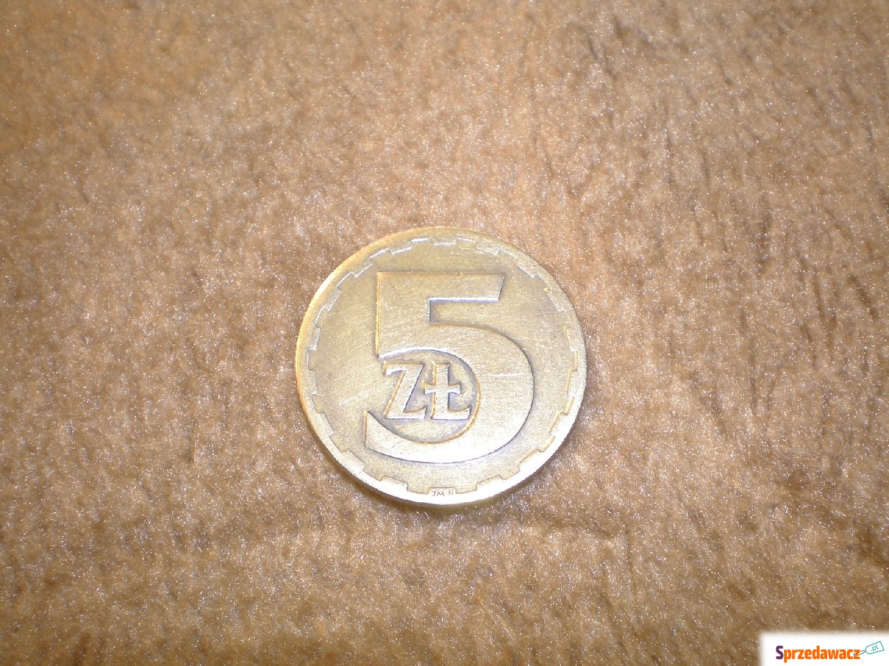 Sprzedam monetę 5 zł z roku 19...