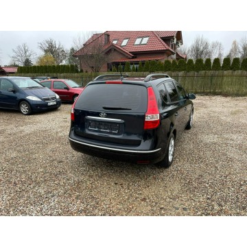 Hyundai i30 2010,  1.4 benzyna - Na sprzedaż za 13 500 zł - Białogard - zdjęcie 10