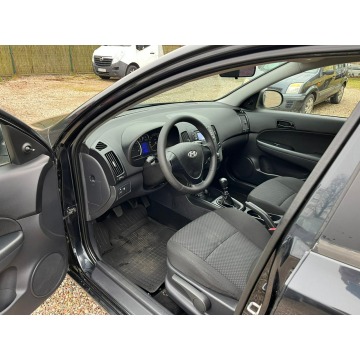 Hyundai i30 2010,  1.4 benzyna - Na sprzedaż za 13 500 zł - Białogard - zdjęcie 12