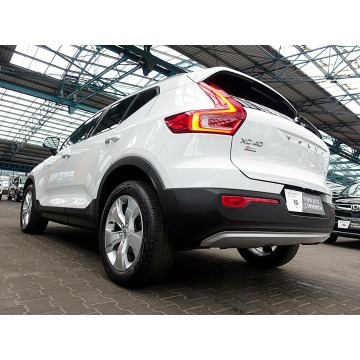 Volvo   SUV 2022,  1.5 benzyna, automat - Na sprzedaż za 123 900 zł - Mysłowice - zdjęcie 9