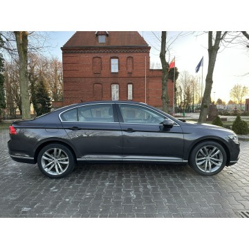 Volkswagen Passat  Sedan/Limuzyna 2019,  2.0 benzyna, automat - Na sprzedaż za 79 500 zł - Wijewo - zdjęcie 5