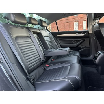 Volkswagen Passat  Sedan/Limuzyna 2019,  2.0 benzyna, automat - Na sprzedaż za 79 500 zł - Wijewo - zdjęcie 12