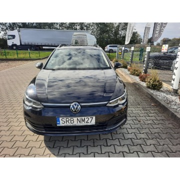 Volkswagen Golf  Kombi 2023,  2.0 diesel, automat - Na sprzedaż za 91 900 zł - Rybnik - zdjęcie 2