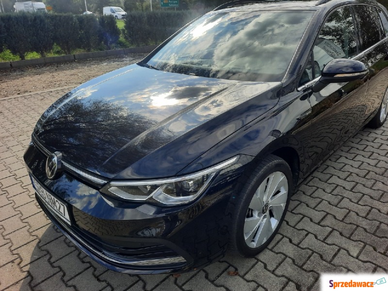 Volkswagen Golf  Kombi 2023,  2.0 diesel, automat - Na sprzedaż za 91 900 zł - Rybnik