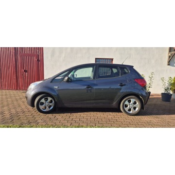 Kia Venga  Hatchback 2012,  1.6 diesel - Na sprzedaż za 25 800 zł - Paproć - zdjęcie 3