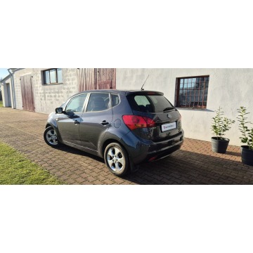 Kia Venga  Hatchback 2012,  1.6 diesel - Na sprzedaż za 25 800 zł - Paproć - zdjęcie 4