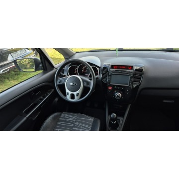 Kia Venga  Hatchback 2012,  1.6 diesel - Na sprzedaż za 25 800 zł - Paproć - zdjęcie 12