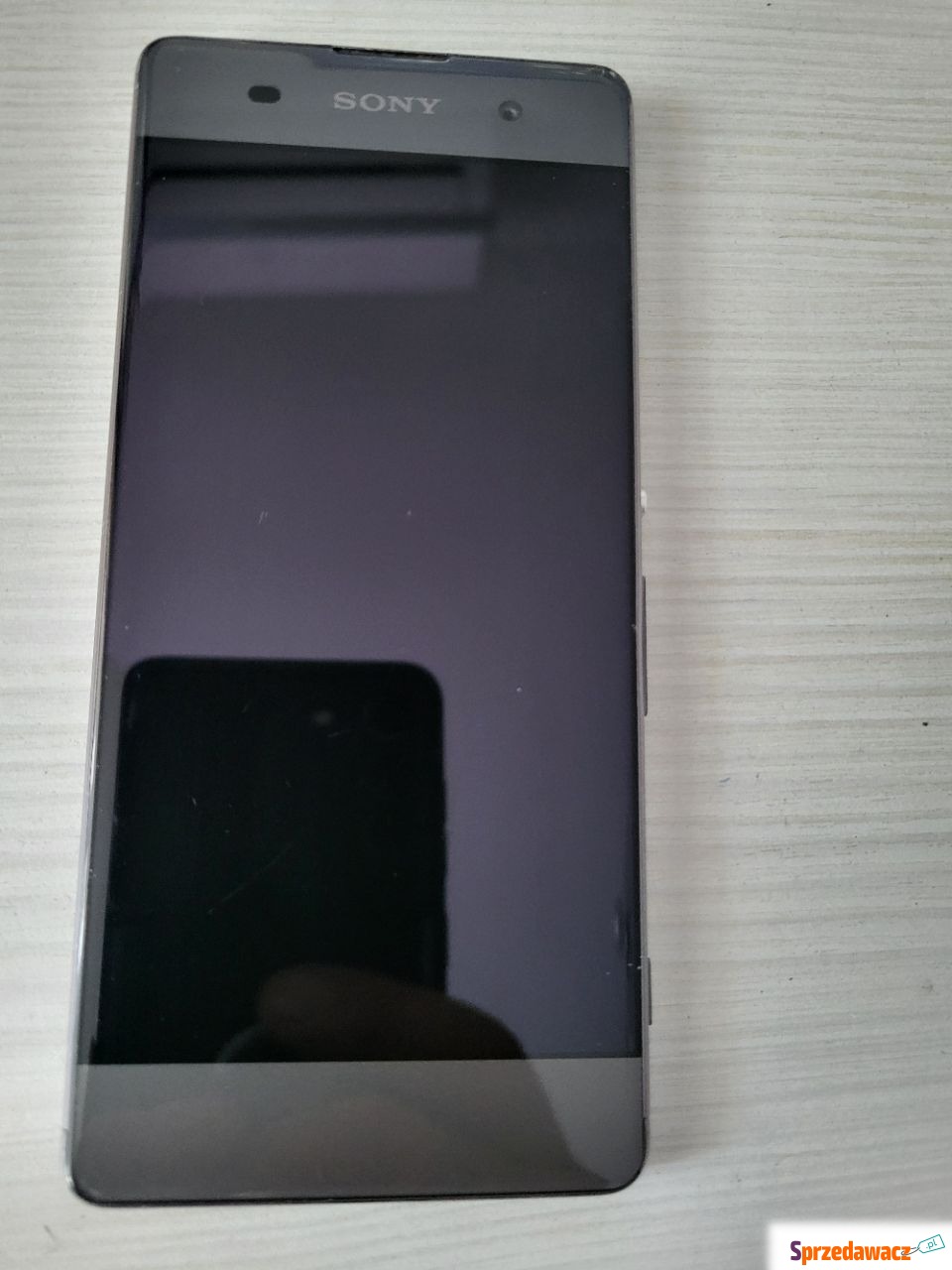 HIT! Sony Xperia XA (F3111) na...