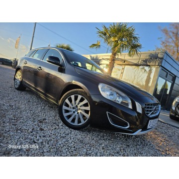 Volvo V60 2012,  2.0 diesel - Na sprzedaż za 27 999 zł - Nowe Sójki - zdjęcie 2