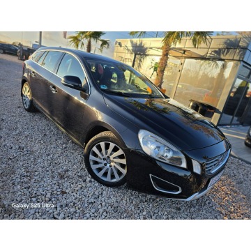 Volvo V60 2012,  2.0 diesel - Na sprzedaż za 27 999 zł - Nowe Sójki - zdjęcie 3