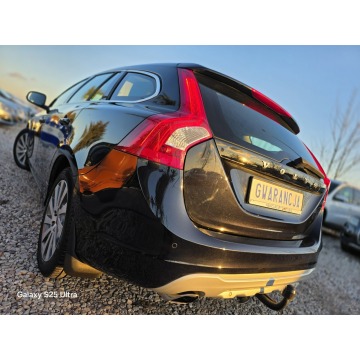 Volvo V60 2012,  2.0 diesel - Na sprzedaż za 27 999 zł - Nowe Sójki - zdjęcie 10