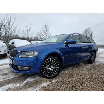 Skoda Octavia 2014,  1.2 benzyna - Na sprzedaż za 29 999 zł - Nowe Sójki - zdjęcie 11
