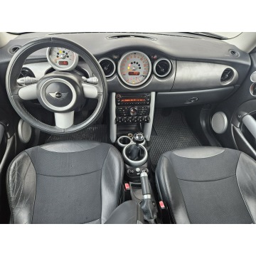 Mini Cooper  Hatchback 2005,  1.6 benzyna - Na sprzedaż za 12 456 zł - Rybnik - zdjęcie 11
