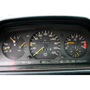 Mercedes - Benz W124  Sedan/Limuzyna 1992,  2.0 benzyna - Na sprzedaż za 8 500,00 zł - Warszawa - zdjęcie 11