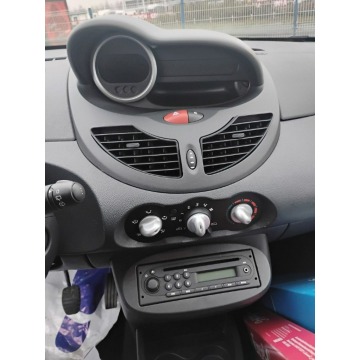 Renault Twingo  Hatchback 2011,  1.1 benzyna - Na sprzedaż za 11 999 zł - Mysłowice - zdjęcie 9