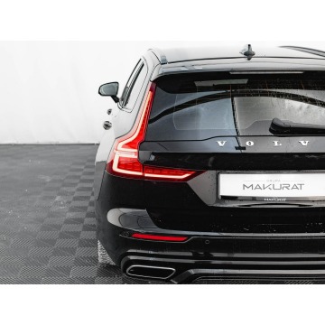 Volvo V60  Kombi 2021,  2.0 diesel, automat - Na sprzedaż za 89 298 zł - Gdańsk - zdjęcie 10
