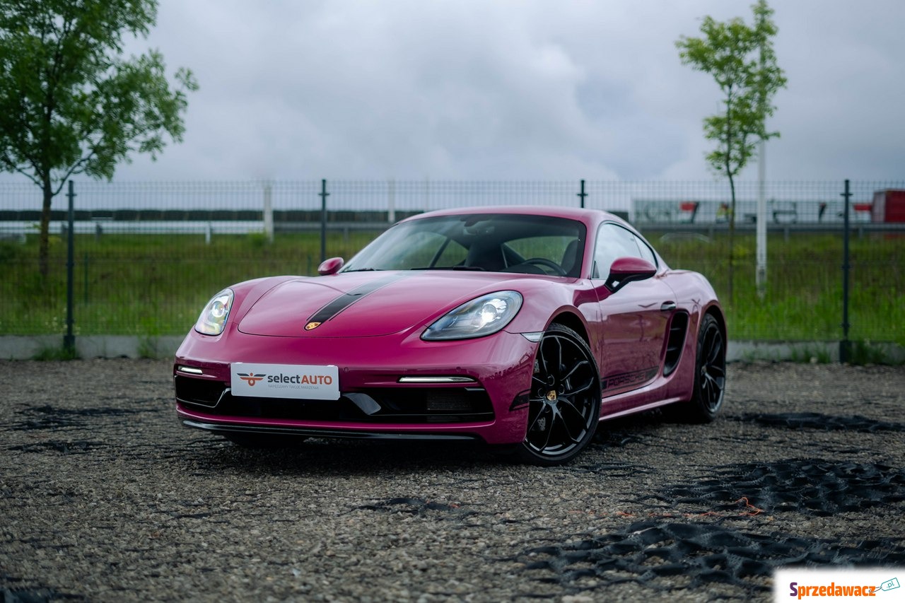 Porsche 718 Cayman 2023
