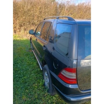 Mercedes benz ML 320