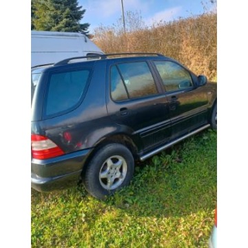 Mercedes - Benz ML-klasa  SUV 2001,  3.2 benzyna+LPG, automat - Na sprzedaż za 14 500 zł - Sandomierz - zdjęcie 4