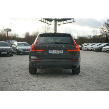 Volvo   SUV 2020,  2.0 benzyna, automat - Na sprzedaż za 139 900 zł - Poznań - zdjęcie 7