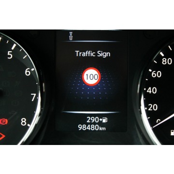Nissan Qashqai  SUV 2016,  1.3 benzyna - Na sprzedaż za 45 999 zł - Warszawa - zdjęcie 7