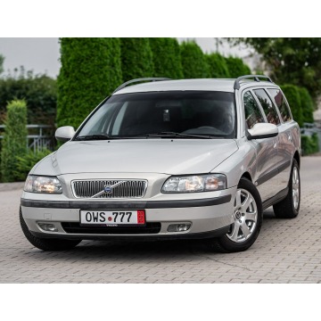 Volvo V70 - 2.4i 140KM ! Super Stan ! Opłacony !