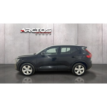 Volvo   SUV 2022,  2.0 benzyna, automat - Na sprzedaż za 83 800 zł - Warszawa - zdjęcie 2