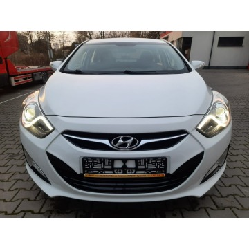 Hyundai i40  Sedan/Limuzyna 2012,  1.7 diesel - Na sprzedaż za 25 400 zł - Mysłowice - zdjęcie 3